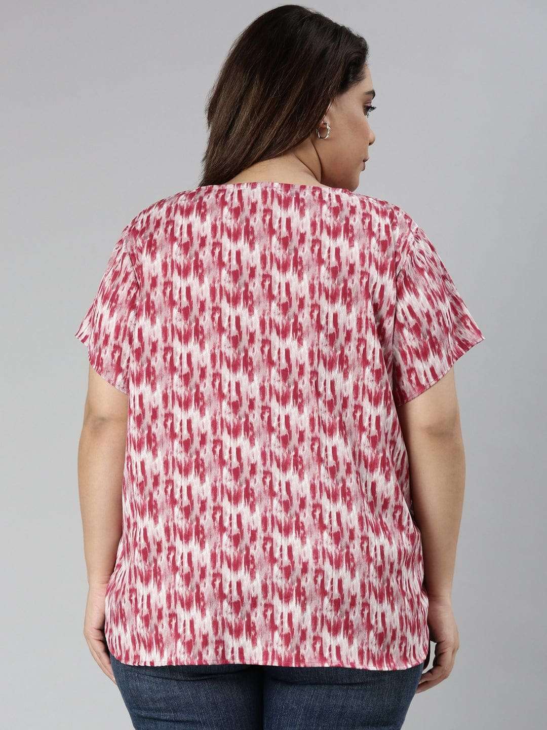 TheShaili - Women's Red Crinkled V neck regular A-line top