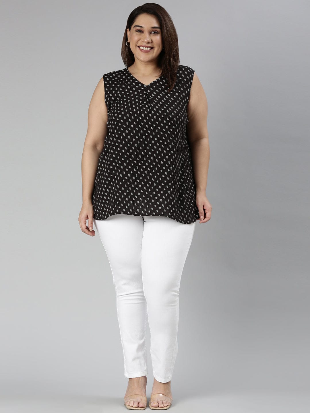 TheShaili - Women's Regular fit Black and white sleeveless top